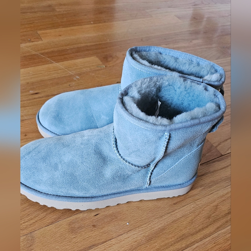 Ugg Mini Boot